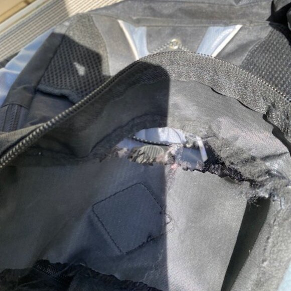 Mountain Terrain CLIMB OFF LIMIT 68 Black/Gray Backpack - Picture 10 of 11